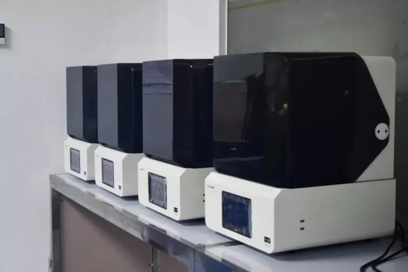  China Fulong Digital dentistry Partners กับโซลูชันการพิมพ์ rayshape 3D เพื่อลดอัตราผลตอบแทนของแม่พิมพ์ทันตกรรมฝังฟันอย่างมีนัยสำคัญ!