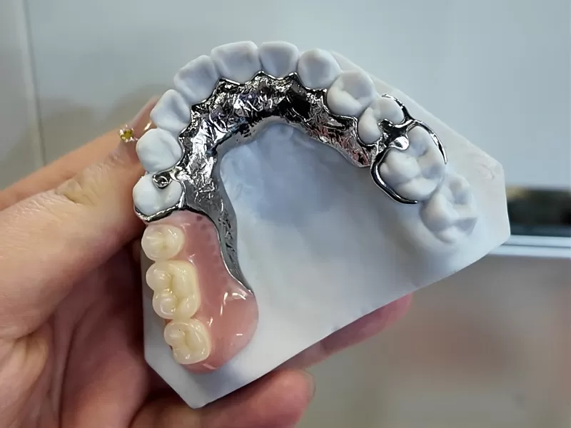 Edge mini: A Superior Intelligent Assistant Connecting with the World